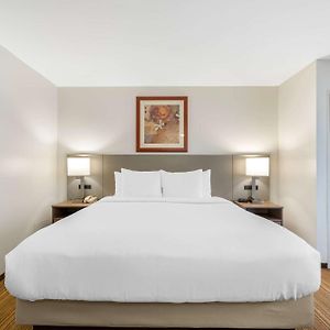 Standard Room 1 King Bed Non Smoking